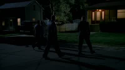 Woman: Oh, honey. - Prison Break