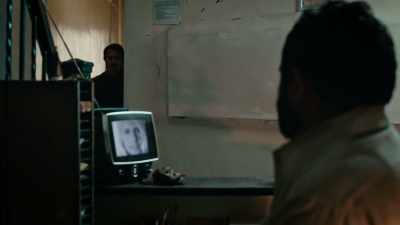 WOMAN ON TV: Men,
how would you like to join my team? - The Deuce