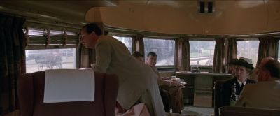 WOMAN Sir your knee Like it - A League of Their Own