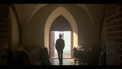 [WOMAN SPEAKING INDISTINCTLY] - Young Wallander