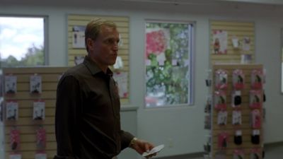 WOMAN: Thank you so much. - True Detective