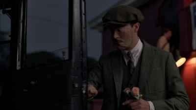 WOMAN: There you are! Over here, over here! - Boardwalk Empire