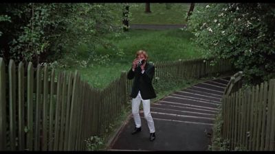 WOMAN What are you doing - Blow Up