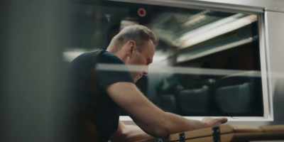 Woman:
What to do with Navalny - Navalny