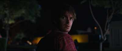 - WOMAN: Yeah.
- MAN: Yeah, the big screen, boom. - Under the Silver Lake