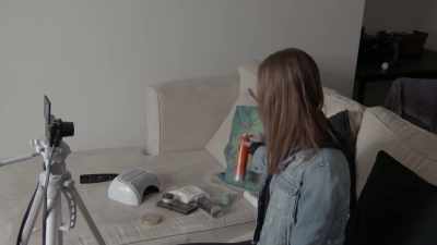 Women buy makeup and clothes. - Nude