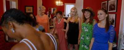 [WOMEN CHEERING] - Social Animals