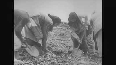  Women and children
 joined their menfolk - World War II: Race to Victory