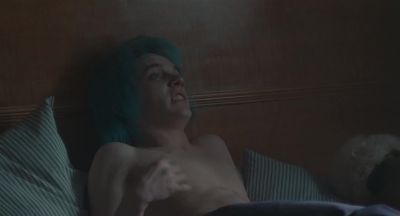 Women defend themselves by attacking - Velvet Goldmine