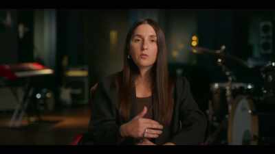 Women have been given
this powerful role - Women Who Rock