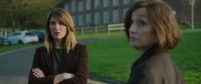 (WOMEN SINGING IN BACKGROUND) - Military Wives