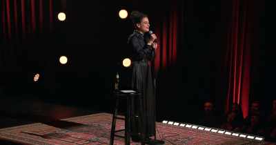 -[women whooping]
-And I will also say - Jenny Slate: Stage Fright