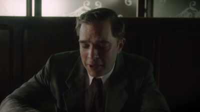 Wonderful. Thank you.
(Embarrassed laugh) - Decline and Fall