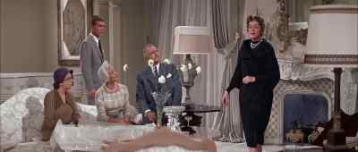 Won't you come in,
Mr. O'Banion? - Auntie Mame