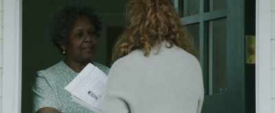 - Won't you come in?
- Okay, thanks. - Rushed