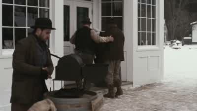 - Won't you please come in? - Anne with an E