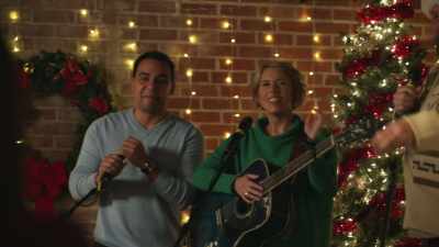 Woo!
Ow, Ow! - A Christmas Open House