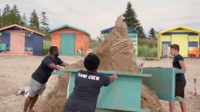 -[wood creaking]
-back away-- - Race Against The Tide