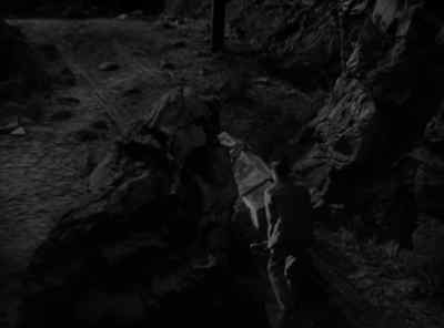 (WOOD CREAKlNG) - Frankenstein