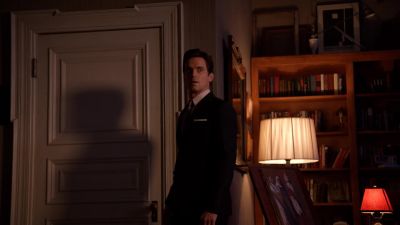 - WOODFORD... - White Collar