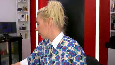 Words can't describe
how attractive Sara Pascoe is, - Backstage with Katherine Ryan