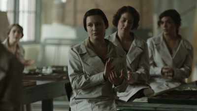 [workers applauding] - Radium Girls