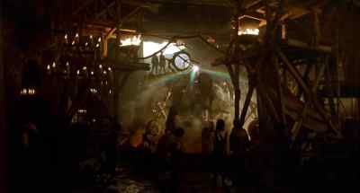 [Workers speaking Italian] - Hudson Hawk