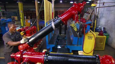 WORKERS TRANSFER THE FINISHED - How It's Made