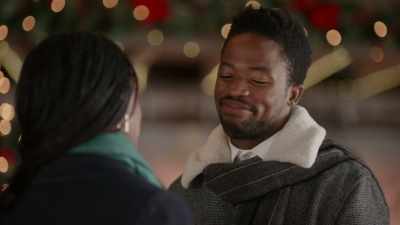 World traveller not willing
to settle down yet? - Christmas Time Is Here