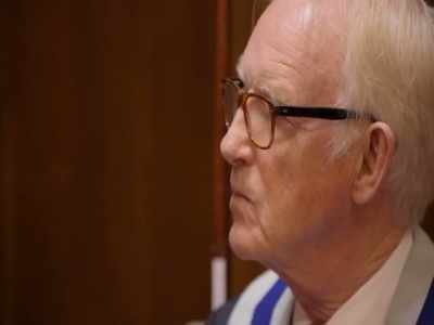 [Worshipful Master]
Should you at any time, - Inside the Freemasons