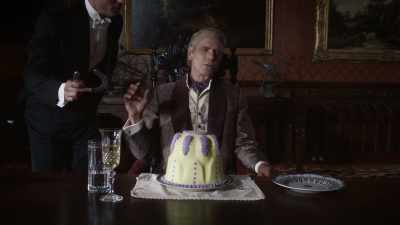 - Would a knife be more appropriate?
- No, it's... - Watchmen