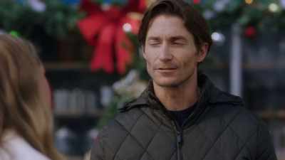 Would you be interested in
maybe collaborating with me? - Christmas Is You
