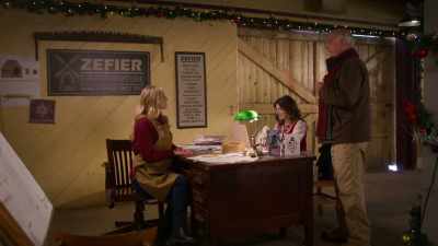 Would you be our first signer
on the petition to save the mill? - Christmas on Windmill Way