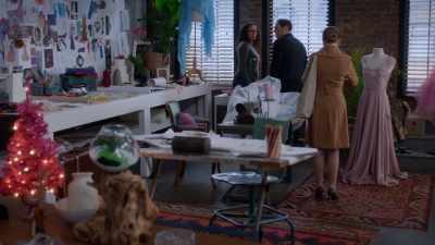 Would you just tell Caitlyn that
I will speak to her tomorrow? - Royal New Year's Eve