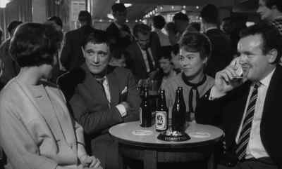 - Would you like a drink?
- Gin and orange. - This Sporting Life
