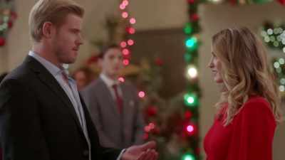 Would you like to dance,
Princess Amelia? - Jingle Bell Princess