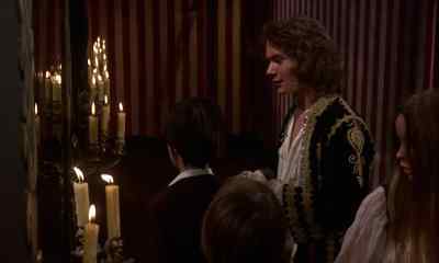 - Would you like to know how it's done? - Vampire Circus