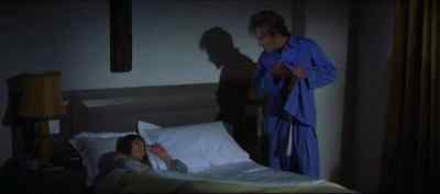 - Would you like that light on or off?
- Whichever you prefer. - A Touch of Class