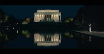 Would you like to see my futon? - Wonder Woman 1984