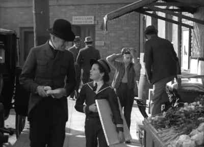 Would you mind very much
not going in with me? - Little Lord Fauntleroy