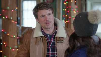 Would you prefer, "what
happens in Christmasland - Believe in Christmas