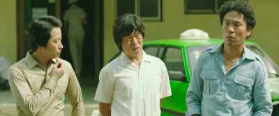Would he really take off
without collecting his fare? - A Taxi Driver