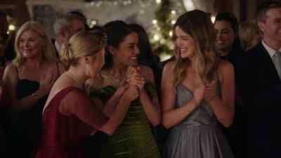 Would the contestants
for Fastest Wrap, - Unwrapping Christmas: Lily's Destiny