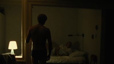 Would you turn that light on above the bed - Keep the Lights On