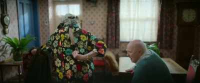 Would you, would you give
me a hand with this zip? - The Miracle Club