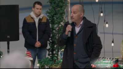              - Wow.
           (Applause) - Double Holiday