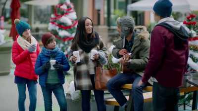 -Wow.
-[chuckles] - The Christmas Sitters