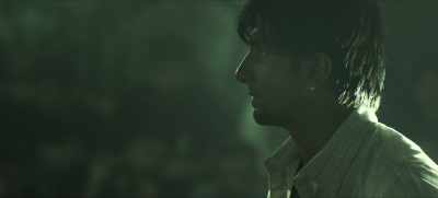 Wow, your clothes look great
Dripping with sweat. - Gully Boy