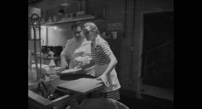 Wow. Framed photo of a - La Cocina