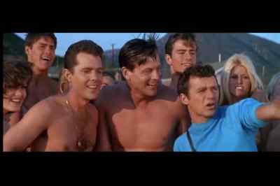 Wow, that gal's got power.
Look at over there. - Muscle Beach Party